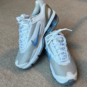 Nike Air Max White and Light Blue golf shoes